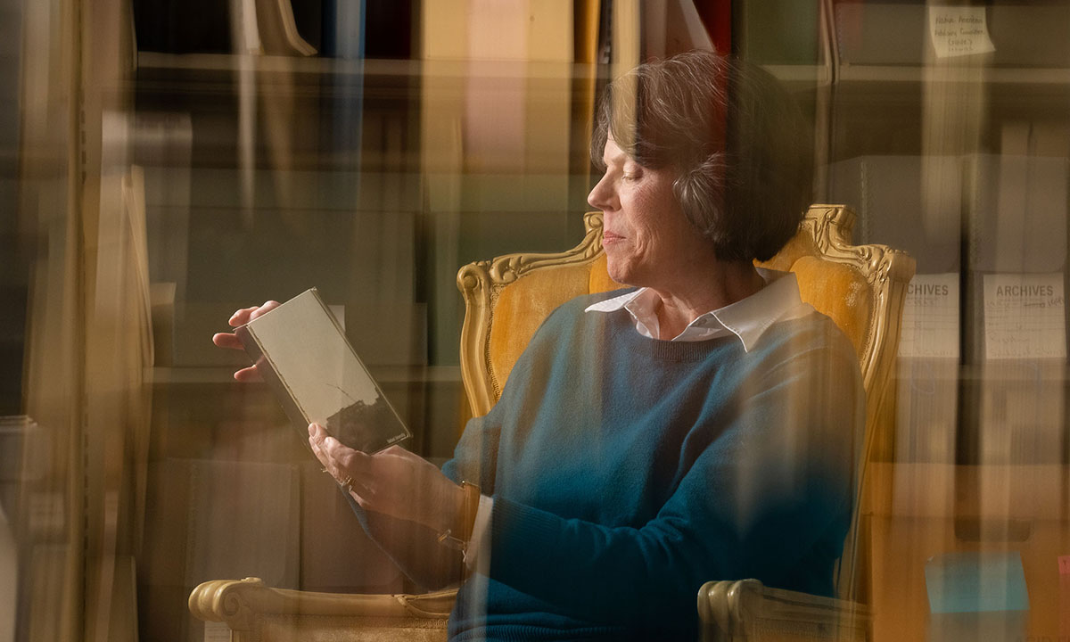 Guiding Golden Memories