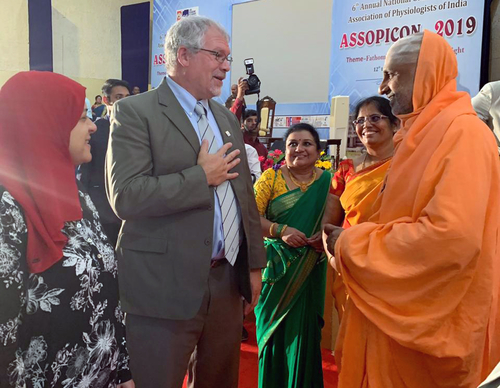 An image of OUWB faculty at the symposium