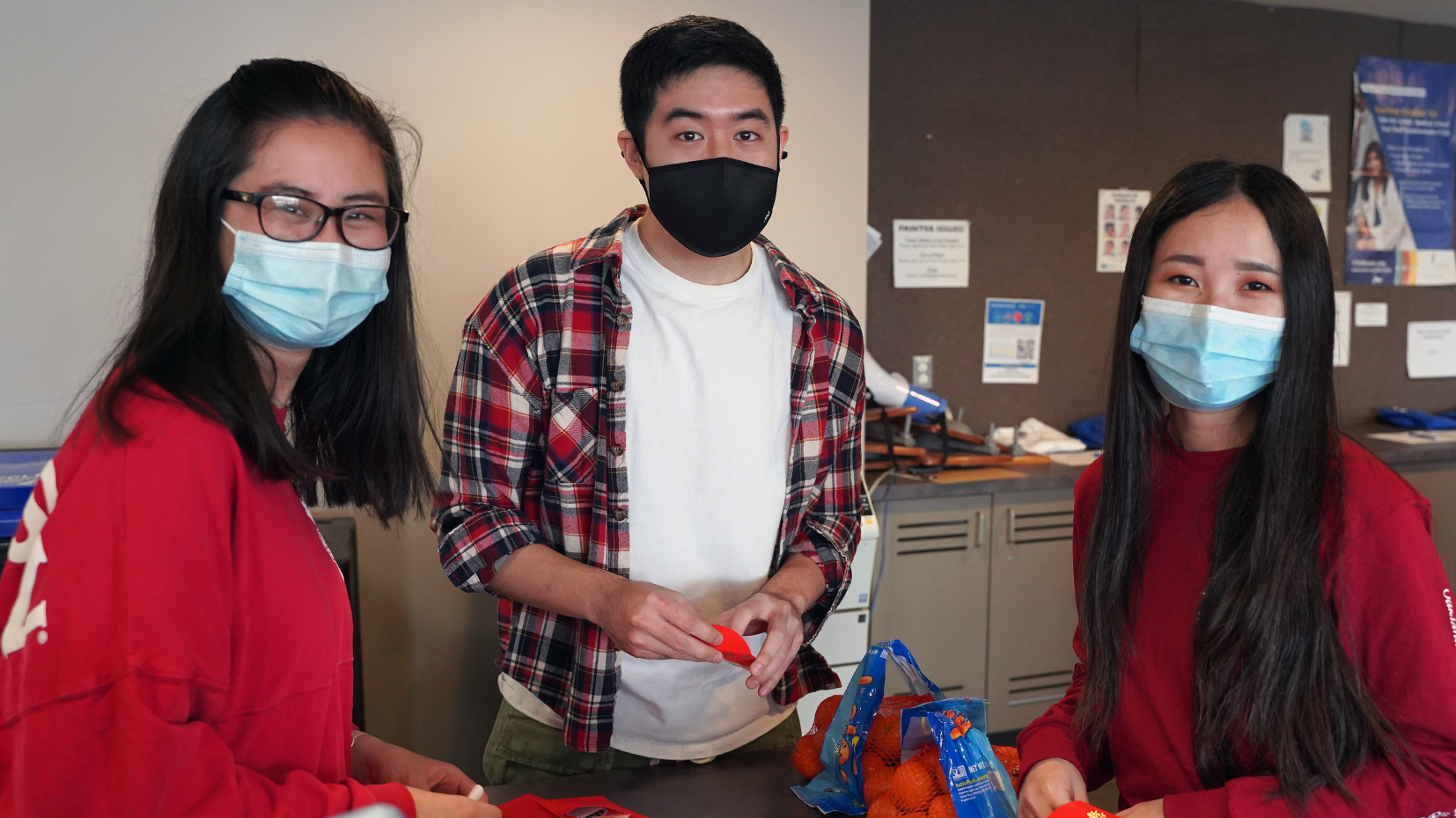 An image of a group of students from APAMSA